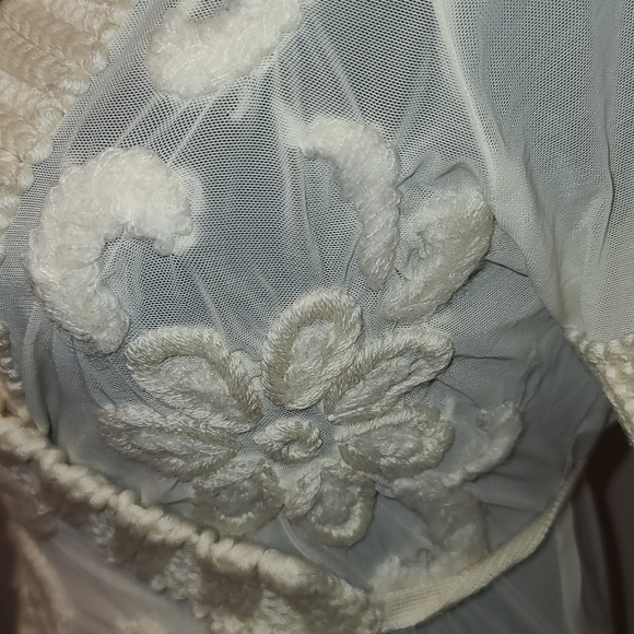 Silvian heach Sheer mesh floral knit embroidery wrap top L - Picture 8 of 14